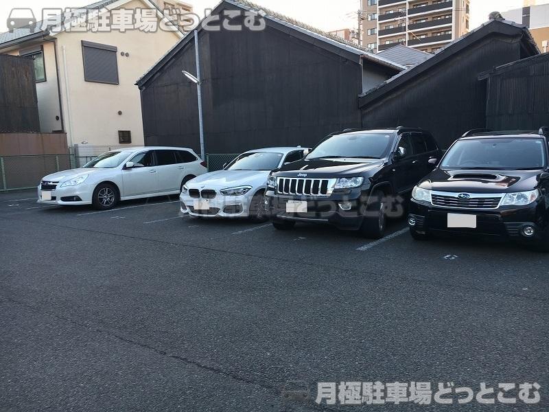 名古屋市昭和区広瀬町3丁目8-6の月極駐車場2