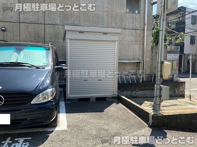名古屋市千種区大島町2丁目17の月極駐車場2