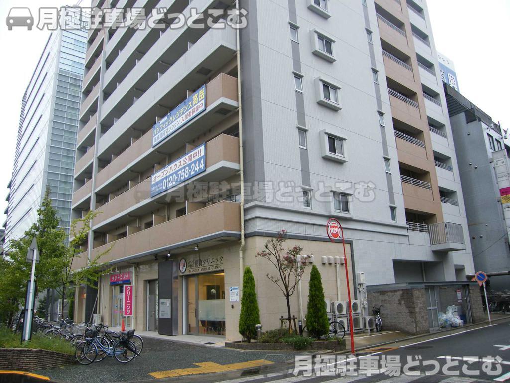 名古屋市東区泉2-28-18の月極駐車場3