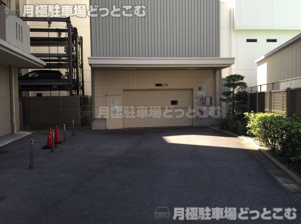 名古屋市東区東桜2-10-14の月極駐車場2