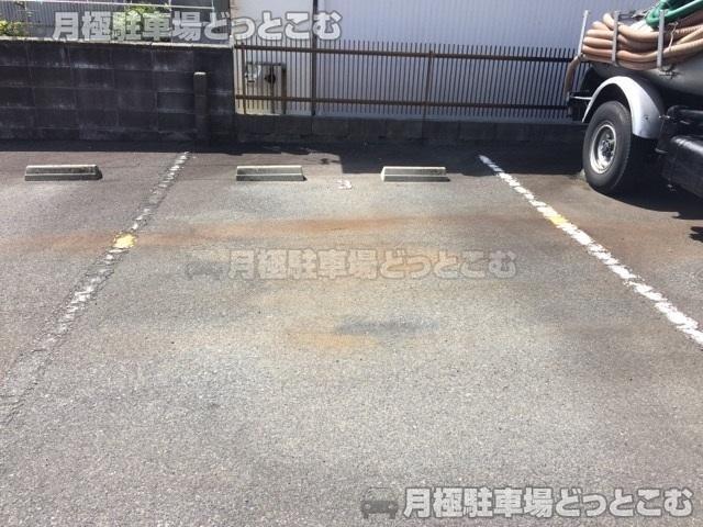 名古屋市西区中小田井3丁目103の月極駐車場2