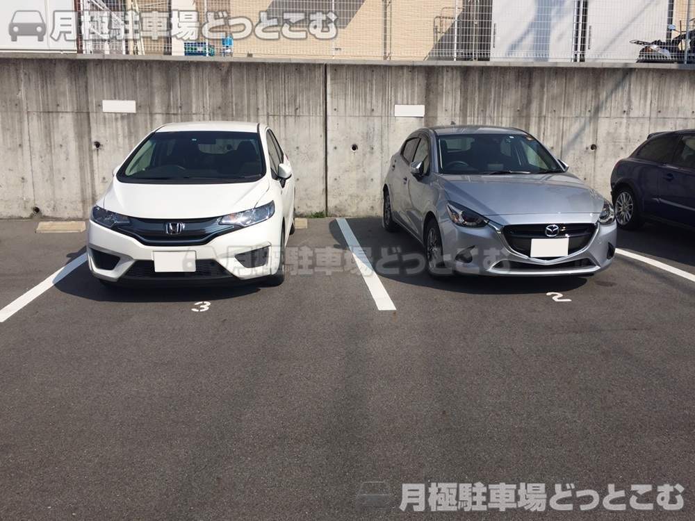 名古屋市千種区猫洞通1丁目10-1の月極駐車場3