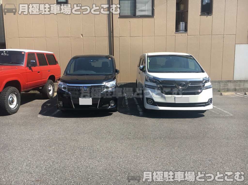 名古屋市東区東外堀町48-2番地.52番地の1部の月極駐車場2