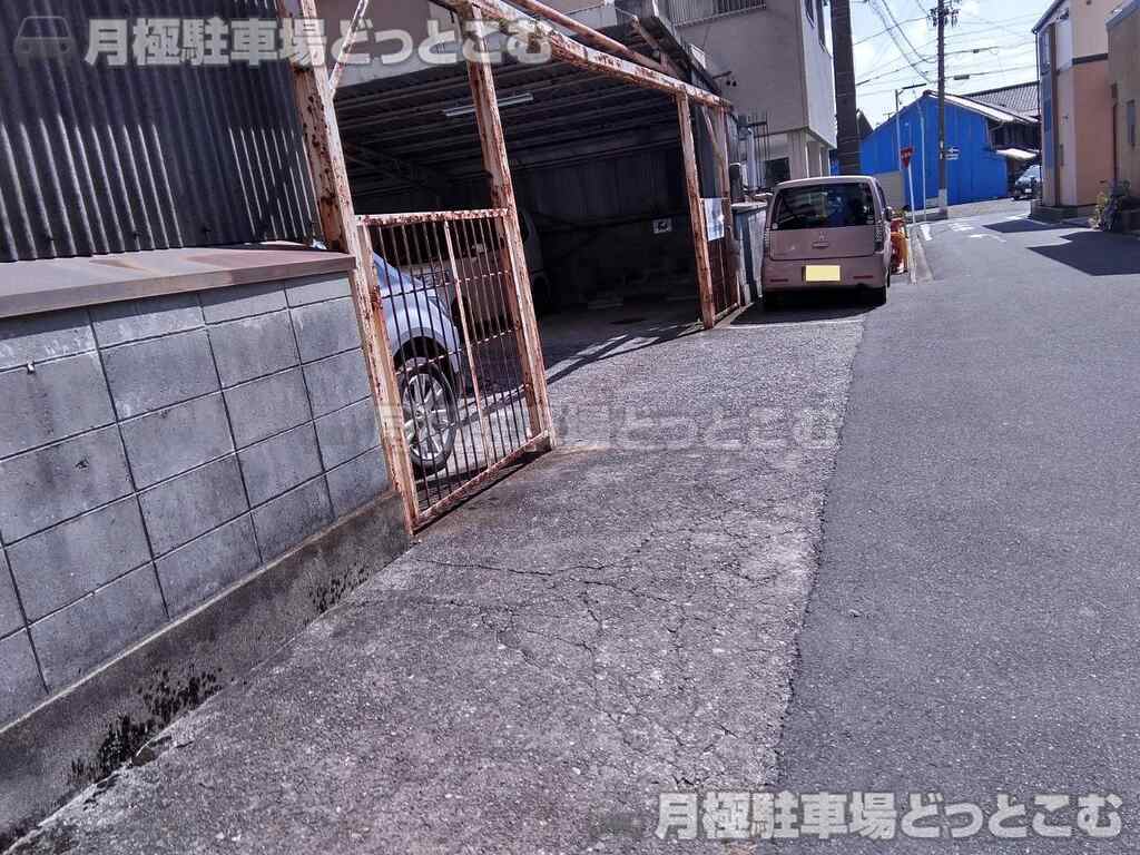 名古屋市中村区太閤通3丁目44番の月極駐車場3