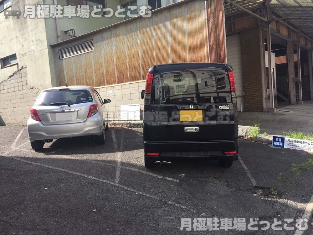 名古屋市中区栄1丁目3107の月極駐車場2