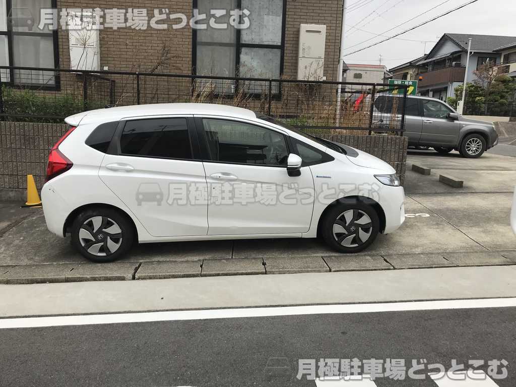 名古屋市緑区桃山2丁目108の月極駐車場3
