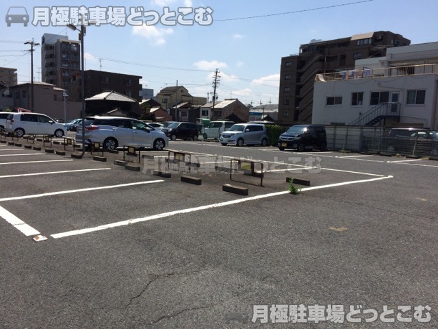 一宮市新生2丁目6の月極駐車場3