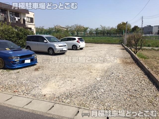 一宮市千秋町天摩山畑10の月極駐車場2