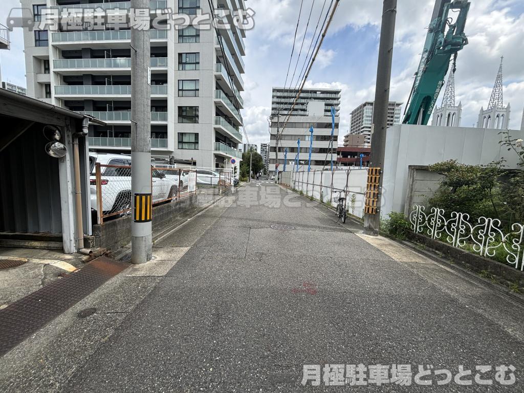 名古屋市東区葵1丁目1504の月極駐車場5