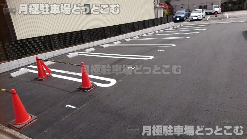 名古屋市中川区八熊2丁目20－26の月極駐車場2