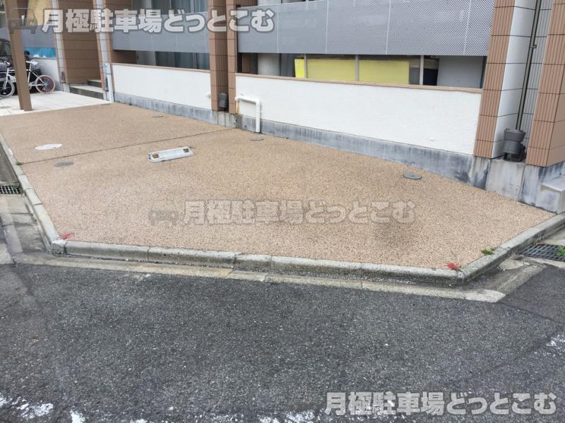 名古屋市熱田区二番一丁目9番2号の月極駐車場2