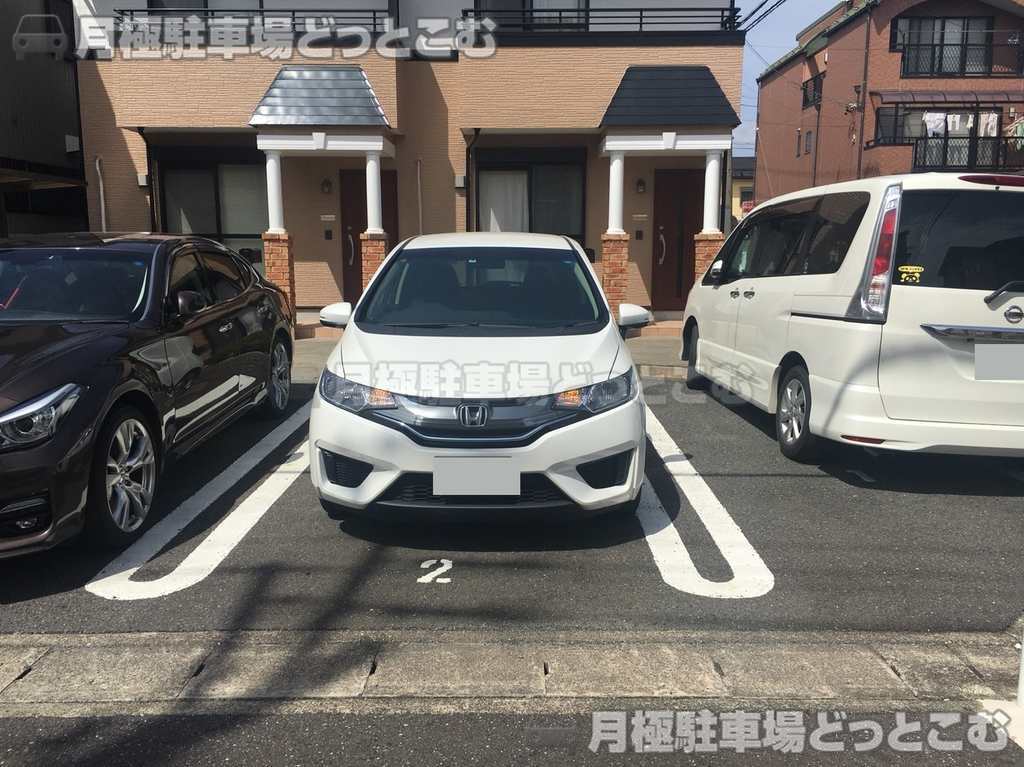 稲沢市高御堂1丁目14-3の月極駐車場2