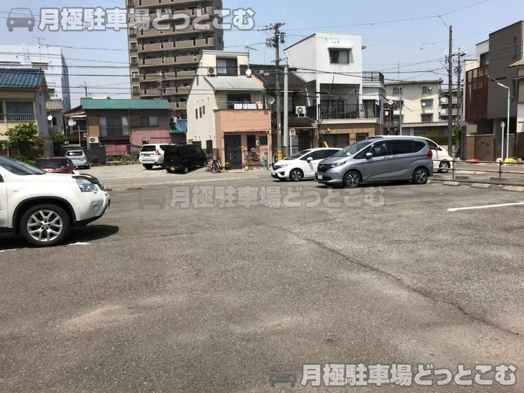 名古屋市南区呼続1丁目912番913番の月極駐車場2