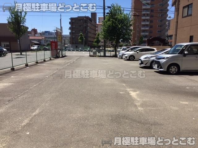 名古屋市中区正木4丁目221-2の月極駐車場3