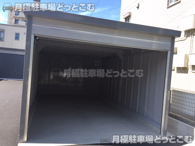 名古屋市西区名塚町5丁目6の月極駐車場8