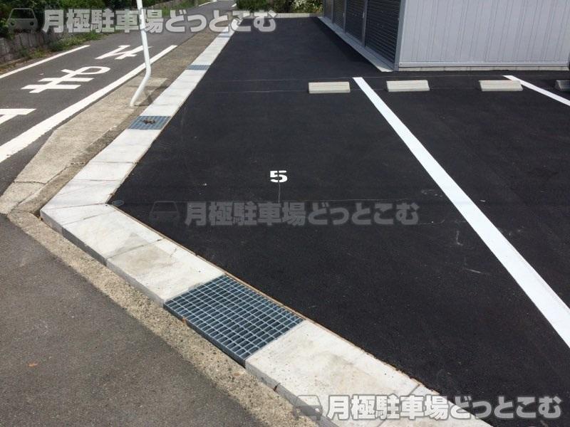 名古屋市中村区八社1-83-1の月極駐車場2