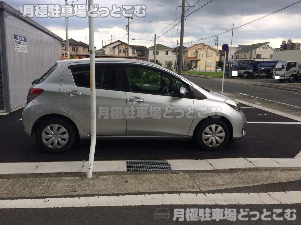 名古屋市中村区八社1-83-1の月極駐車場3