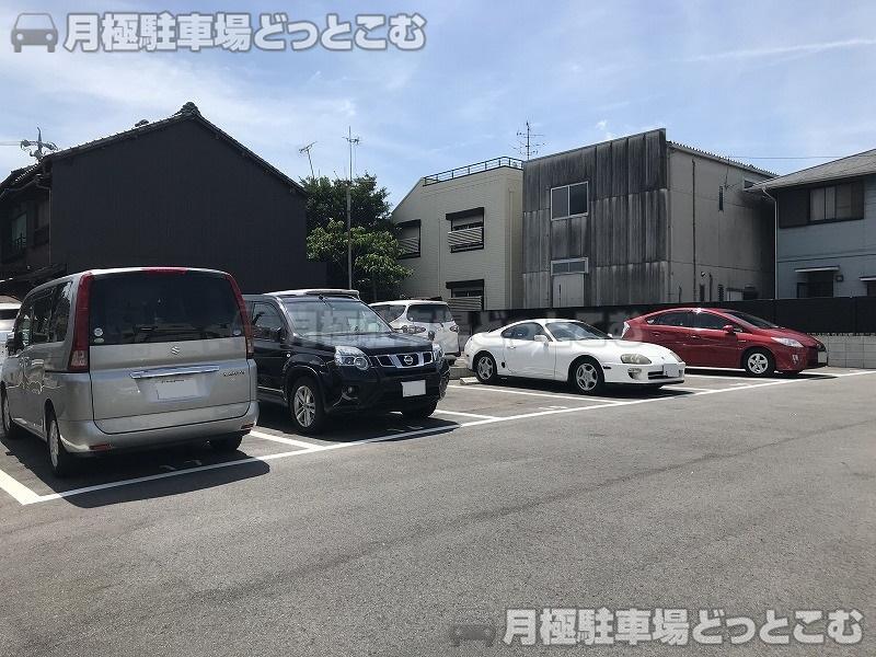 名古屋市千種区振甫町1丁目55の月極駐車場2
