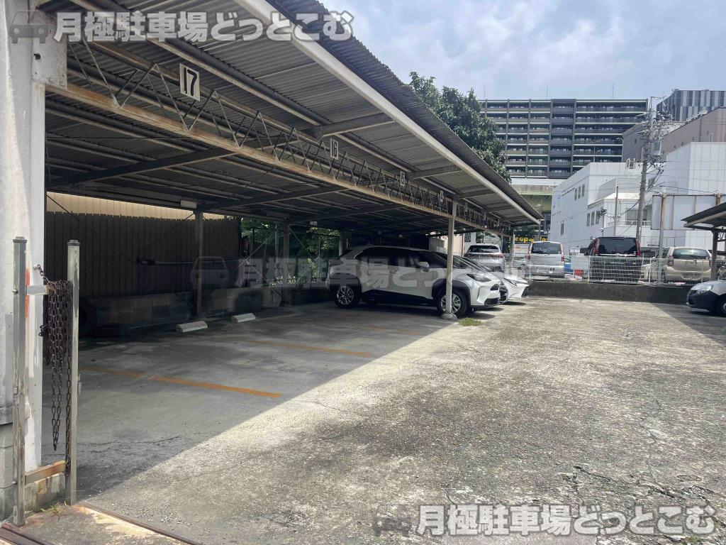 名古屋市中村区名駅南5丁目403の月極駐車場4