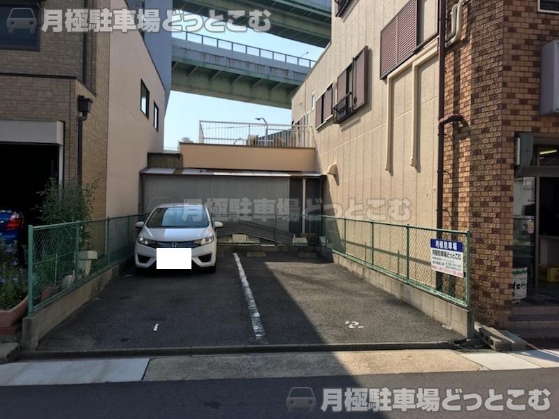 名古屋市東区白壁3丁目508番の月極駐車場2