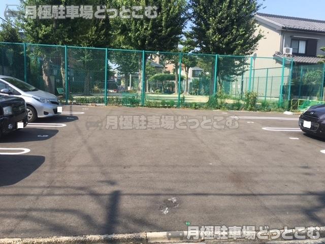 名古屋市中村区大秋町2丁目92-6の月極駐車場3