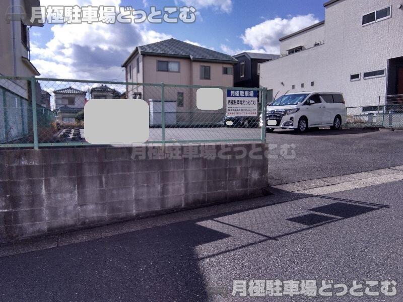 名古屋市緑区黒沢台2丁目1411の月極駐車場1