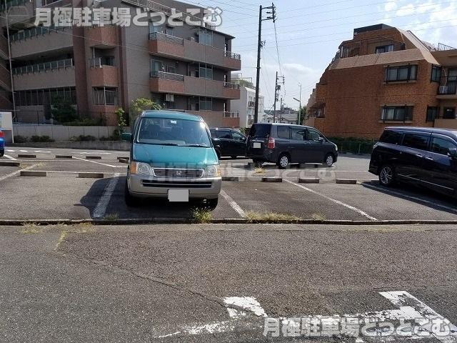 名古屋市瑞穂区軍水町1丁目62-1、62-2、62-3の月極駐車場2