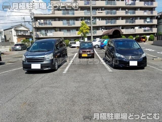 名古屋市瑞穂区軍水町1丁目62-1、62-2、62-3の月極駐車場3