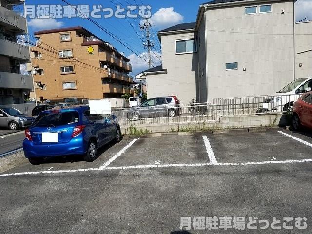 名古屋市守山区西新1711番の月極駐車場2