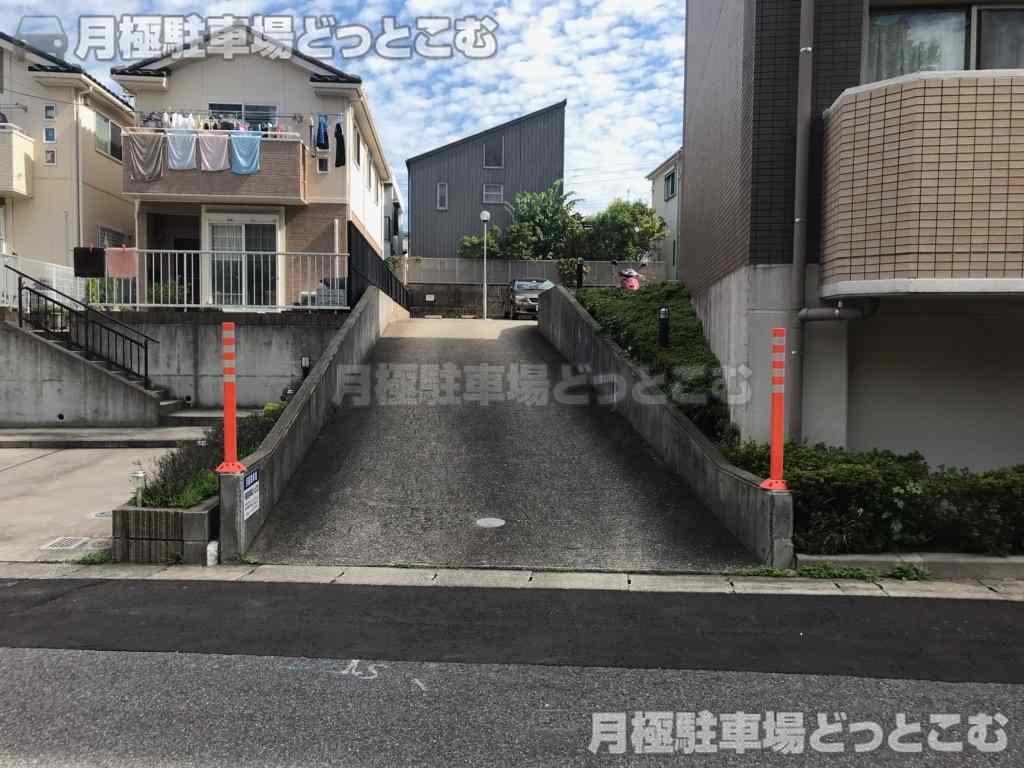 名古屋市名東区望が丘239番地の月極駐車場3