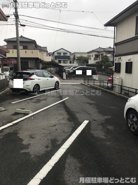 名古屋市緑区鳴丘1丁目2208の月極駐車場2