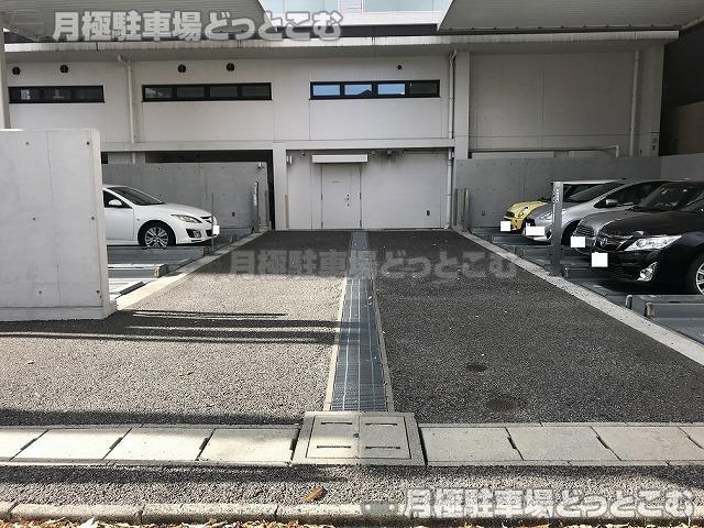 名古屋市千種区千種通6-25の月極駐車場2