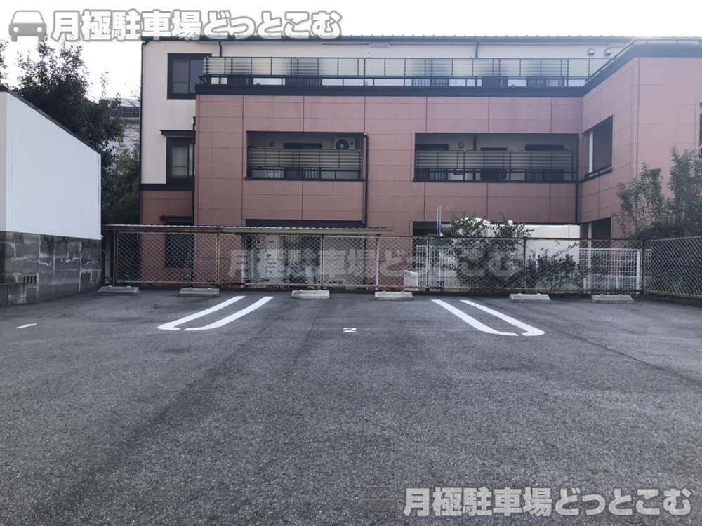 名古屋市千種区鹿子町3丁目6の月極駐車場2