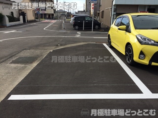 一宮市富士1-5-19の月極駐車場3