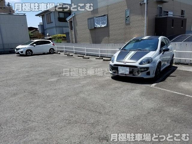名古屋市瑞穂区宝田町6丁目17-1の月極駐車場2