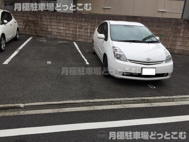 名古屋市中区平和2丁目503-1の月極駐車場3
