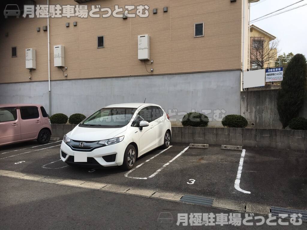 名古屋市緑区桶狭間神明4107の月極駐車場2
