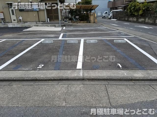 名古屋市西区菊井1丁目2607、2608の月極駐車場3