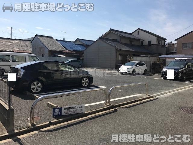 名古屋市北区杉村1丁目1409番の月極駐車場1