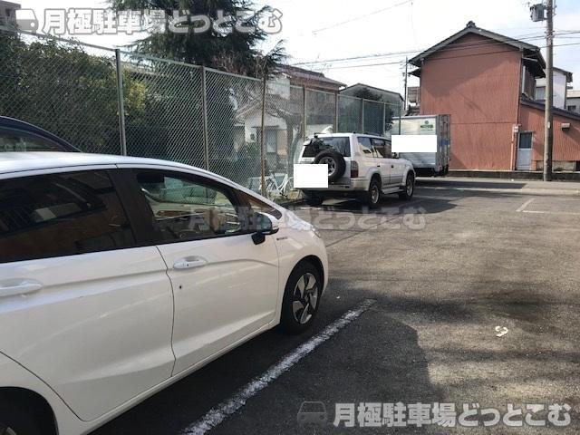 名古屋市北区大曽根1丁目603番の月極駐車場2