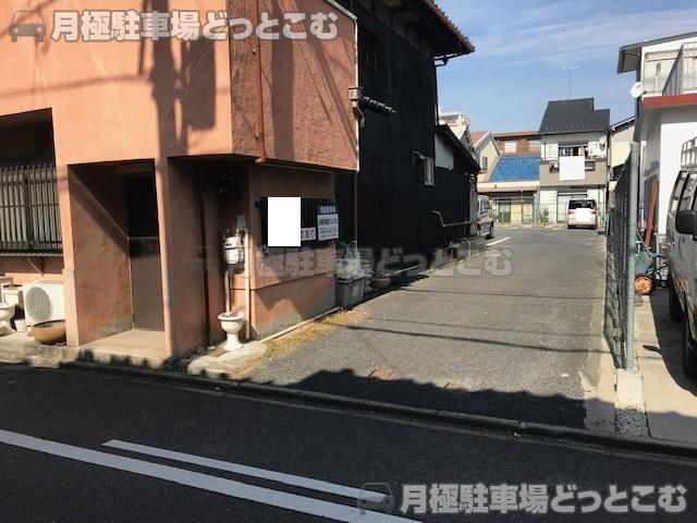 名古屋市北区東長田町3丁目34-2の月極駐車場1
