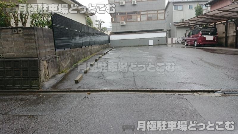 名古屋市北区中切町4丁目48-1の月極駐車場3