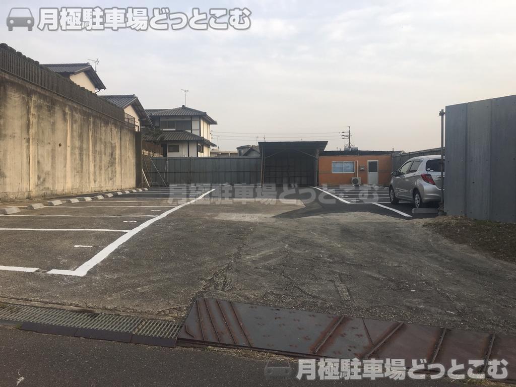 愛知郡東郷町春木字新池24番地の月極駐車場2