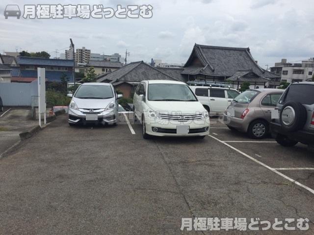 名古屋市東区矢田4丁目2105の月極駐車場2