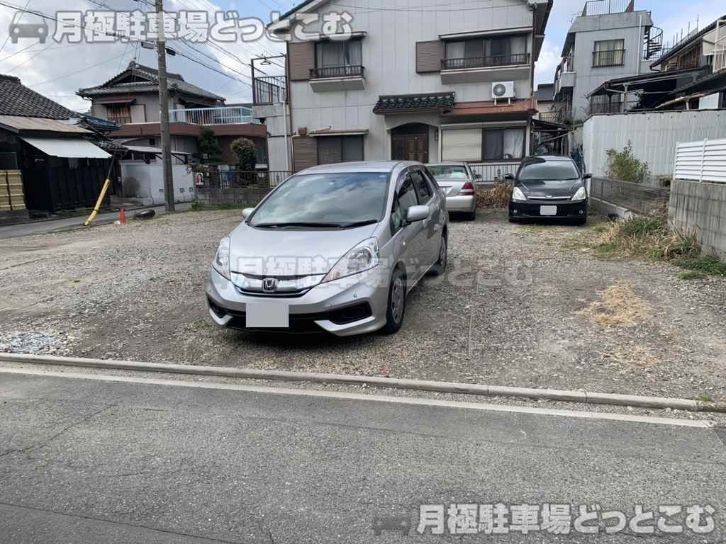 名古屋市中川区牛立町3丁目47の月極駐車場2
