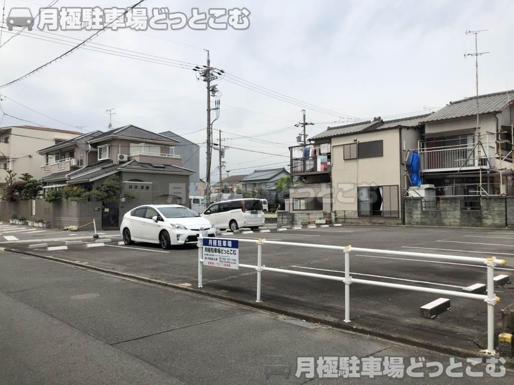 名古屋市中川区打出2丁目288番地の月極駐車場1