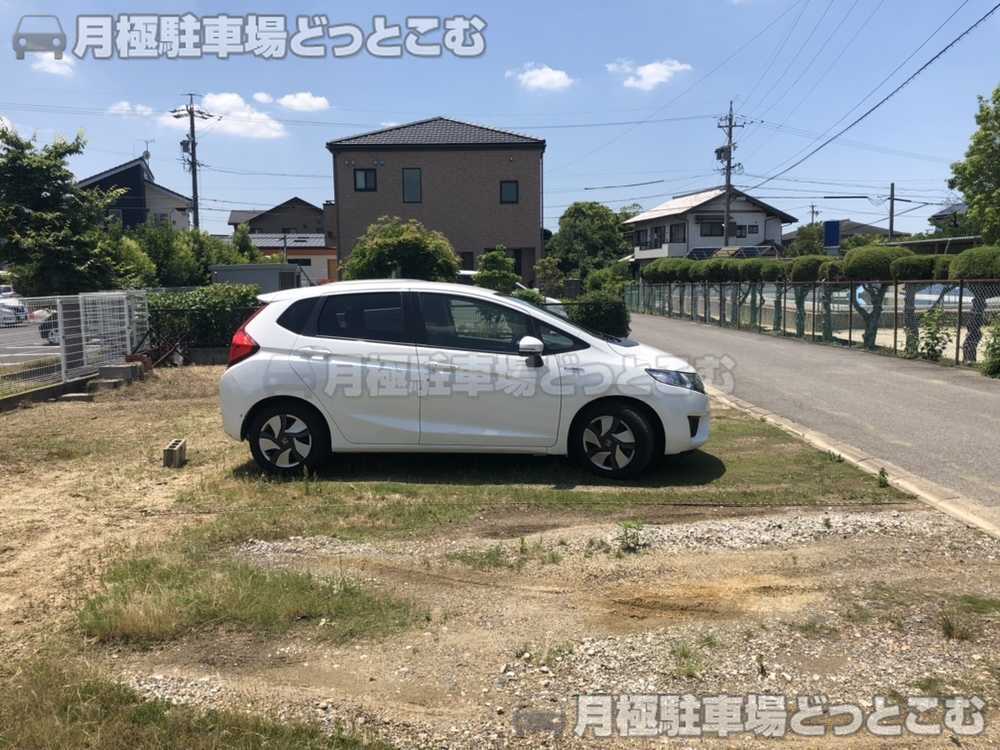 春日井市桃山町2-187-10の月極駐車場2