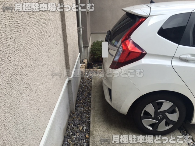 名古屋市千種区振甫町3-1-8の月極駐車場5