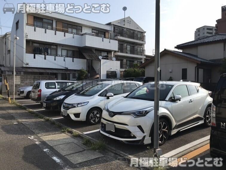 名古屋市昭和区長池町5丁目31の月極駐車場2