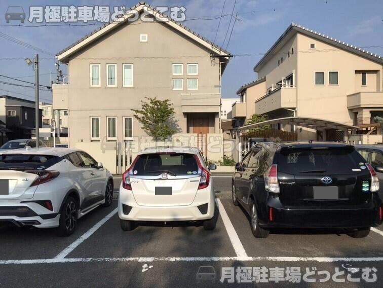名古屋市昭和区長池町5丁目31の月極駐車場3
